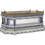 A CHINESE PAINTED ENAMEL JARDINI&#200;RE - photo 5