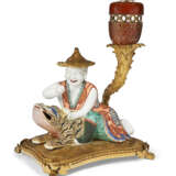A FRENCH ORMOLU-MOUNTED CHINESE PORCELAIN AND LACQUER POTPOURRI - photo 5