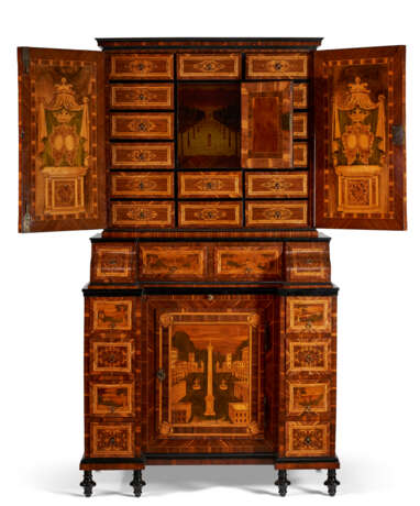 A SOUTH GERMAN BRASS-MOUNTED EBONIZED, BURR BIRCH, FRUITWOOD AND MARQUETRY BUREAU CABINET - photo 5