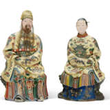 A PAIR OF CHINESE EXPORT POLYCHROME-DECORATED NODDING HEAD FIGURES - фото 1