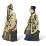 A PAIR OF CHINESE EXPORT POLYCHROME-DECORATED NODDING HEAD FIGURES - фото 3