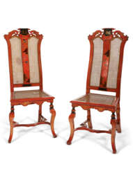 A PAIR OF QUEEN ANNE SCARLET AND GILT-JAPANNED SIDE CHAIRS