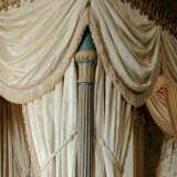 A GEORGE III BLUE-PAINTED AND PARCEL-GILT TESTER BED - photo 2