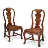 A PAIR OF GEORGE II SCARLET AND GILT-JAPANNED CHAIRS - photo 1