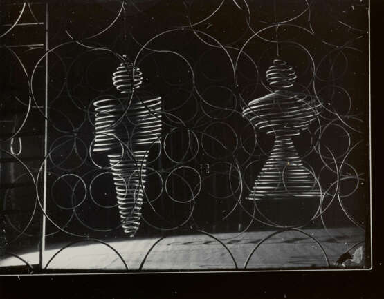 T. Lux Feininger (1910-2011) - Foto 1