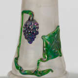 Jugendstil-Vase mit Weintraubendekor - Foto 1