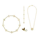 NO RESERVE - VAN CLEEF & ARPELS GROUP OF 'ALHAMBRA' JEWELLERY AND A 'MIMI NERVAL' NECKLACE - Foto 1