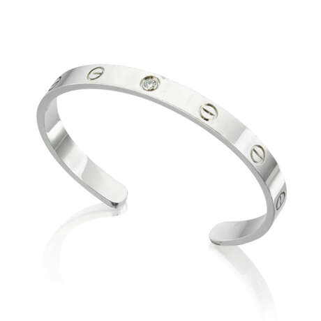 CARTIER 'LOVE' BANGLE AND RING SET - Foto 2