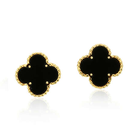 NO RESERVE - VAN CLEEF & ARPELS 'ALHAMBRA' ONYX EARRINGS AND SPECIAL EDITION ONYX AND DIAMOND NECKLACE - photo 6
