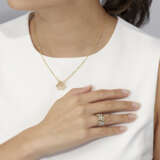 NO RESERVE - VAN CLEEF & ARPELS 'FRIVOLE' NECKLACE AND A BUTTERFLY RING - photo 8