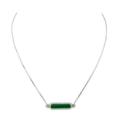 JADEITE AND DIAMOND NECKLACE - Foto 4