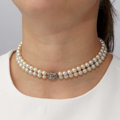 CULTURED PEARL AND DIAMOND NECKLACE; TOGETHER WITH A CULTURED PEARL, SAPPHIRE AND DIAMOND NECKLACE - photo 11