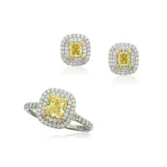 NO RESERVE - TIFFANY & CO. COLOURED DIAMOND AND DIAMOND RING AND EARRING SET
