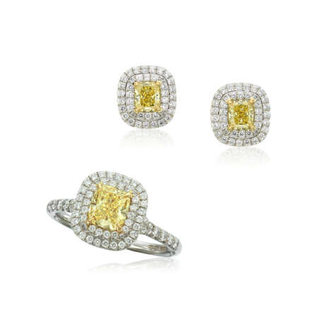 NO RESERVE - TIFFANY & CO. COLOURED DIAMOND AND DIAMOND RING AND EARRING SET - Foto 1
