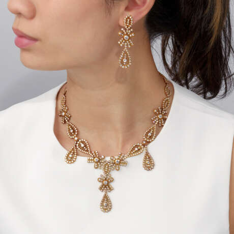 DIAMOND NECKLACE AND EARRINGS - photo 8