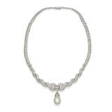 CULTURED PEARL AND DIAMOND JEWELLERY SET - photo 2