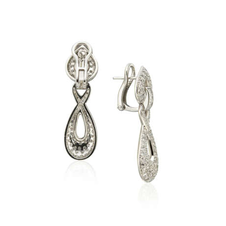 CULTURED PEARL AND DIAMOND JEWELLERY SET - photo 9