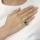 NO RESERVE - ADLER EMERALD AND DIAMOND RING - Foto 2