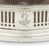 A PAIR OF GEORGE III SILVER-MOUNTED WINE COASTERS - фото 3