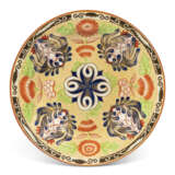A WEDGWOOD PEARLWARE IMARI-PATTERN PART TABLE-SERVICE - фото 4