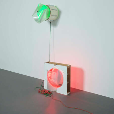 HAROON MIRZA (B. 1977) - photo 3