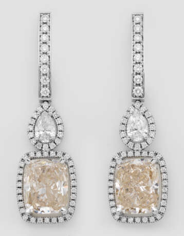 Paar hochkarätige Diamantohrgehänge - фото 1