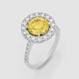 Eleganter Fancy-Yellow-Diamant-Solitärring - фото 1