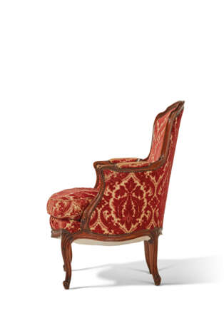 BERG&#200;RE D`&#201;POQUE LOUIS XV - photo 3