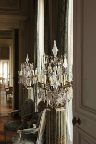 PAIRE DE GIRANDOLES DE STYLE LOUIS XV - Foto 6