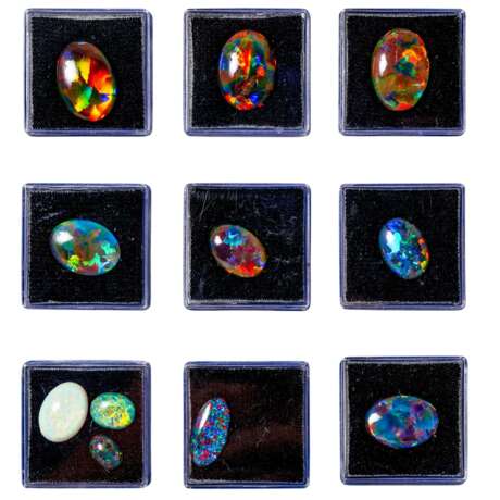 Konvolut von 11 Gilson-Opal-Synthesen/Opal-Imitationen, - Foto 1