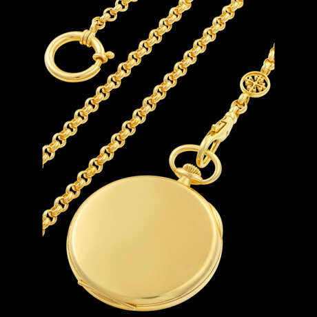 PATEK PHILIPPE. AN 18K GOLD OPEN-FACED KEYLESS LEVER POCKET WATCH WITH POWER RESERVE AND 18K CHAIN - photo 3