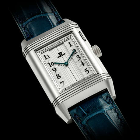 JAEGER-LECOULTRE. A MAGNIFICENT AND EXTREMELY RARE PLATINUM REVERSIBLE WRISTWATCH WITH ENAMEL DIAL DEPICTING THE TURKISH BATH BY JEAN AUGUSTE-DOMINIQUE INGRES - Foto 3