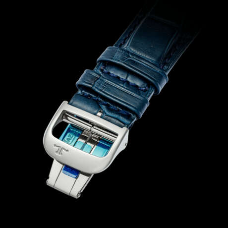JAEGER-LECOULTRE. A MAGNIFICENT AND EXTREMELY RARE PLATINUM REVERSIBLE WRISTWATCH WITH ENAMEL DIAL DEPICTING THE TURKISH BATH BY JEAN AUGUSTE-DOMINIQUE INGRES - Foto 6