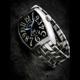 FRANCK MULLER. A LARGE STAINLESS STEEL TONNEAU-SHAPED AUTOMATIC WRISTWATCH WITH SWEEP CENTRE SECONDS AND BRACELET - photo 1