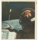 FIRST SELF-PORTRAIT IN SPACE - Foto 2