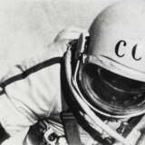 THE FIRST HUMAN SPACEWALK - photo 1
