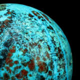 A SPHERE OF MALACHITE WITH CHRYSOCOLLA - фото 2