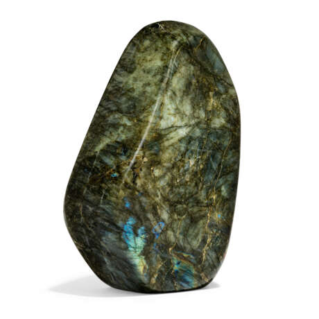 A SPECIMEN OF LABRADORITE - фото 3