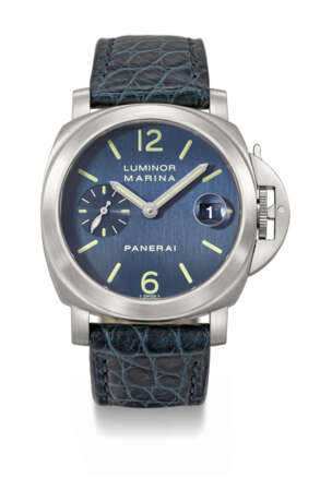 PANERAI. A RARE AND HIGHLY ATTRACTIVE STAINLESS STEEL CUSHION-SHAPED AUTOMATIC WRISTWATCH WITH DATE AND BOX - Foto 1