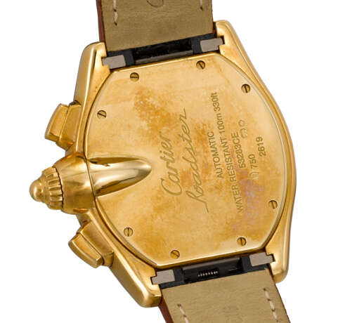 CARTIER. A LARGE 18K GOLD AUTOMATIC CHRONOGRAPH WRISTWATCH WITH DATE, GUARANTEE AND BOX - фото 3