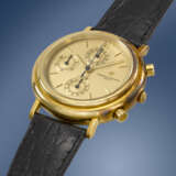 VACHERON CONSTANTIN. AN ATTRACTIVE 18K GOLD AUTOMATIC CHRONOGRAPH WRISTWATCH WITH GUARANTEE - фото 2