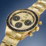 ROLEX. AN EXCEPTIONAL AND EXTREMELY RARE 18K GOLD CHRONOGRAPH WRISTWATCH WITH CHAMPAGNE PAUL NEWMAN DIAL AND BRACELET - Foto 2