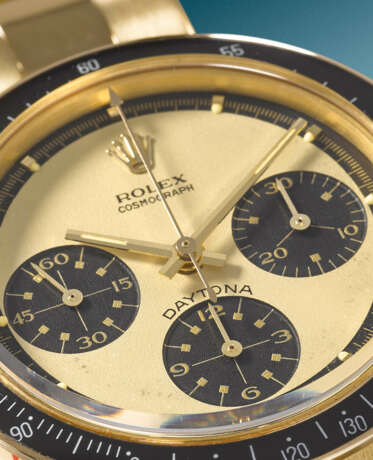 ROLEX. AN EXCEPTIONAL AND EXTREMELY RARE 18K GOLD CHRONOGRAPH WRISTWATCH WITH CHAMPAGNE PAUL NEWMAN DIAL AND BRACELET - photo 3