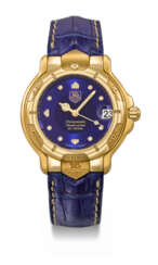 TAG HEUER. AN ATTRACTIVE 18K GOLD AUTOMATIC WRISTWATCH WITH SWEEP CENTRE SECONDS WITH DATE, GUARANTEE AND BOX