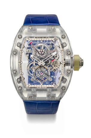 RICHARD MILLE. AN EXTRAORDINARY AND EXTREMELY RARE TRANSPARENT SAPPHIRE CRYSTAL AND TITANIUM LIMITED EDITION SKELETONIZED TOURBILLON WRISTWATCH WITH POWER RESERVE AND TORQUE INDICATOR - Foto 1
