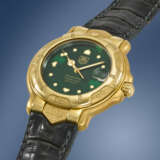 TAG HEUER. AN ATTRACTIVE 18K GOLD AUTOMATIC WRISTWATCH WITH SWEEP CENTRE SECONDS, DATE, GUARANTEE AND BOX - photo 2