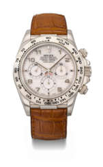 ROLEX. A RARE AND ATTRACTIVE 18K WHITE GOLD AUTOMATIC CHRONOGRAPH WRISTWATCH WITH MOTHER-OF-PEARL DIAL, GUARANTEE AND BOX