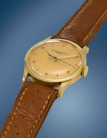 VACHERON CONSTANTIN. A RARE AND ELEGANT 18K GOLD WRISTWATCH WITH SWEEP CENTRE SECONDS AND CERTIFICATE OF ORIGIN - Foto 2