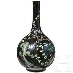 Große Famille-noire-Vase, China, wahrscheinlich Kangxi-Periode (1661 - 1722)
