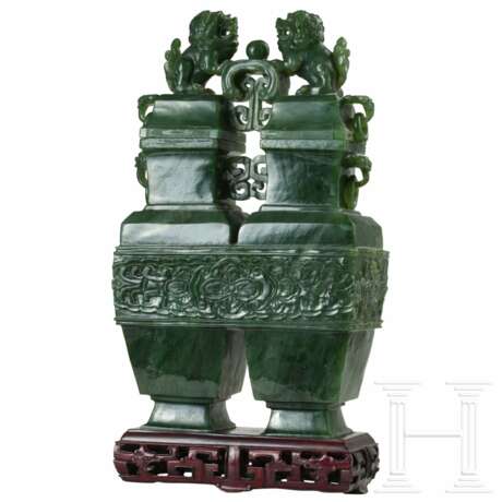 Doppelvase aus Spinat-Jade, China, 20. Jhdt. - фото 1